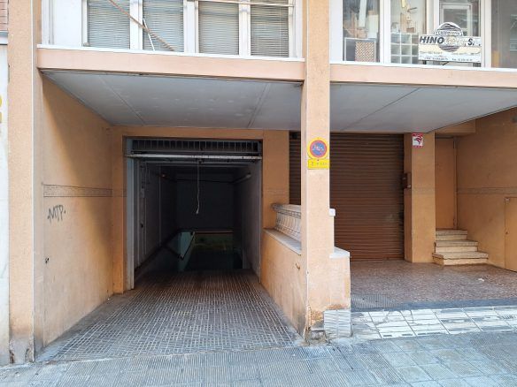Plaza de Parking en Venta en Pueblo